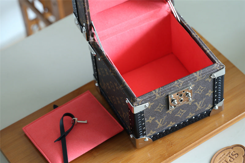 Fan Fashion Lu-Vi bags - 9535
