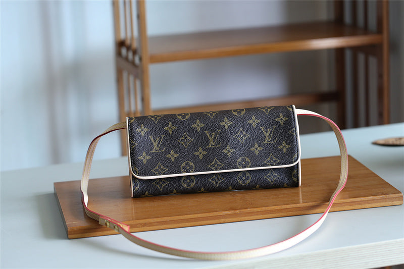 Fan Fashion Lu-Vi bags - 9058