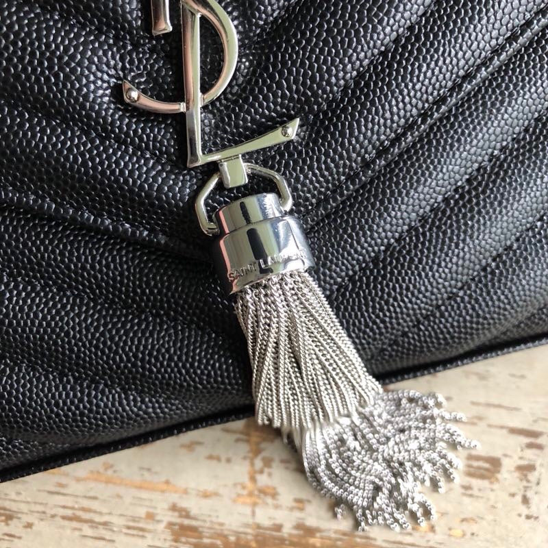 Amelia - YSL Bag - 2260