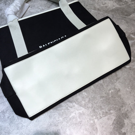 BLN-Ciaga Navy Medium Cabas Tote Bag In White, For Women,  Bags 14.1in/36cm