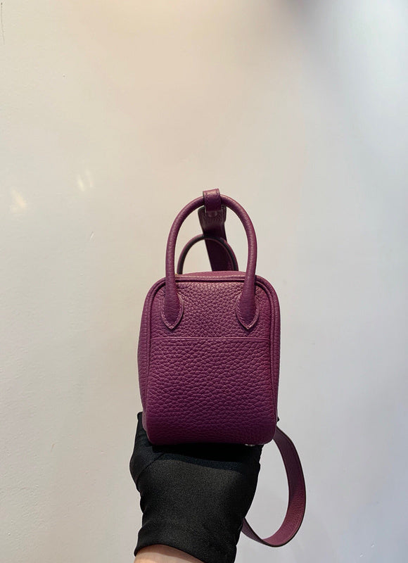 Amelia - HMS Bags - 1774