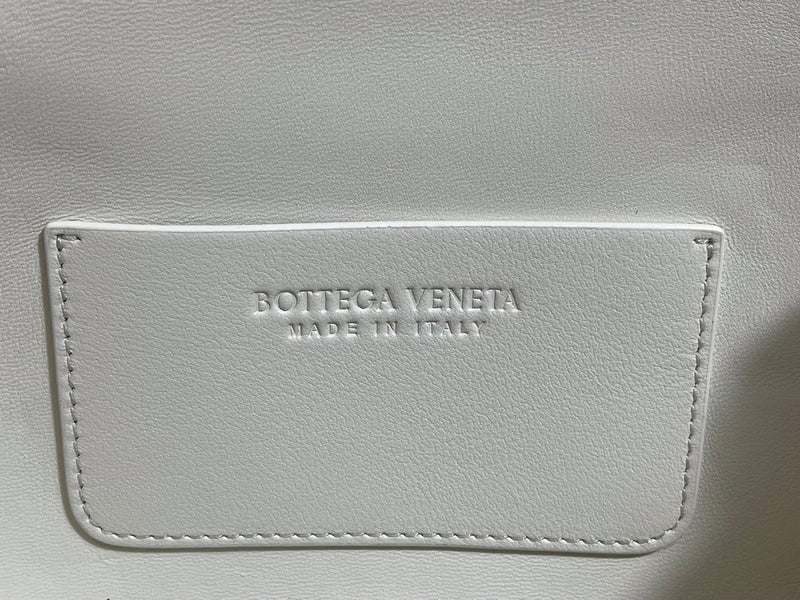 B-VENETA STYLISH HANBAGS FOR WOMEN - - 027