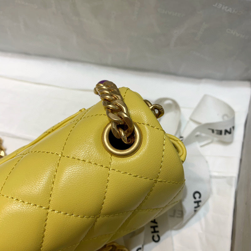 Wellow Bags - Chanel - Bags  - 657