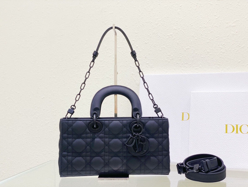 Amelia- DYOR FASHION BAGS - 700