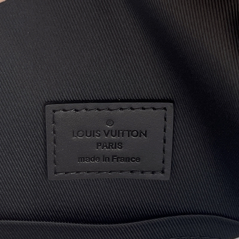 Fan Fashion Lu-Vi bags - 9612