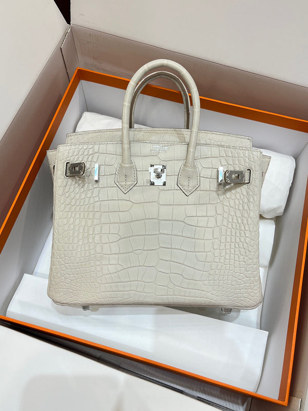 Amelia - HMS Bags - 1630