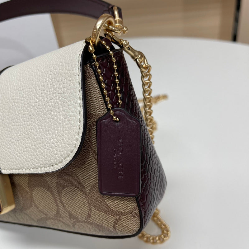 Amelia- CAH Bags - 586