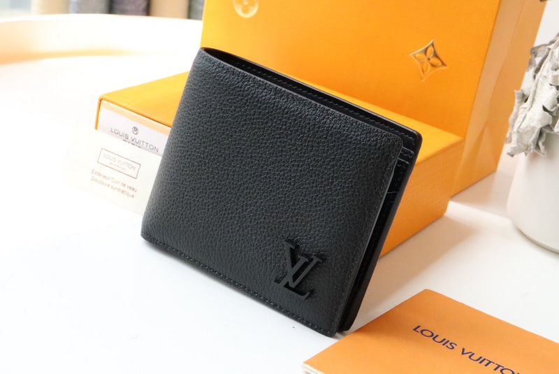 Fan Fashion Lu-Vi bags - 17598