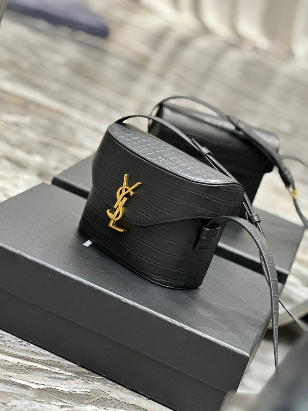Amelia - YSL Bag - 2514