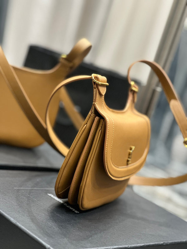 Amelia - YSL Bag - 4198