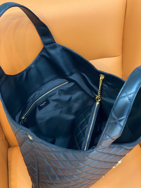 Amelia - YSL Bag - 2097