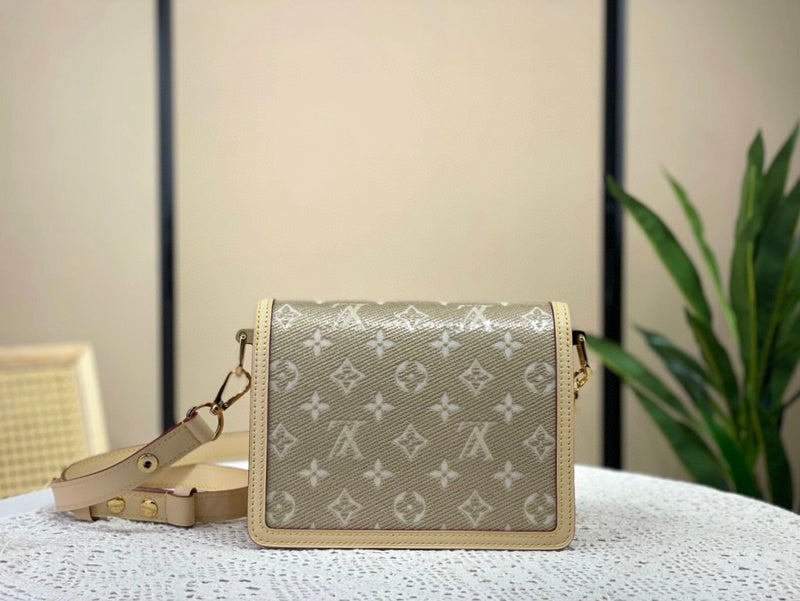 Amelia - LOV Lady Bags - 004