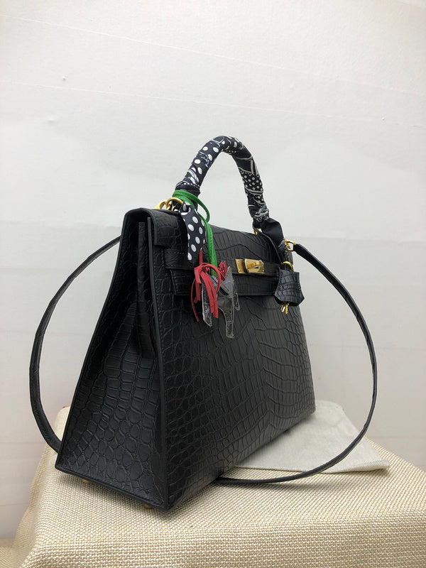 Amelia - HMS Bags - 1613
