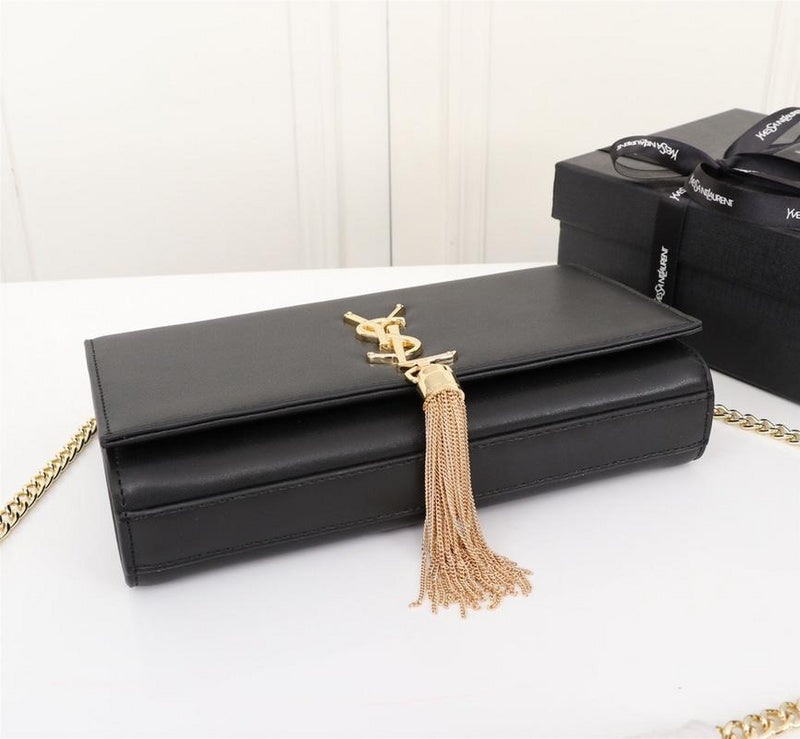 Amelia - YSL Bag - 2605