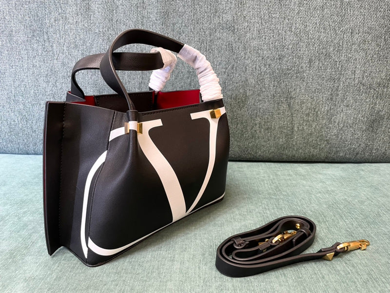 Amelia's Bag Gallery - VEL Bags - 1370