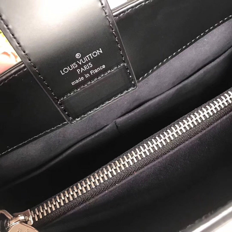 Fan Fashion Lu-Vi bags - 17494