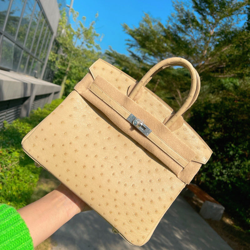Amelia - HMS Bags - 1760