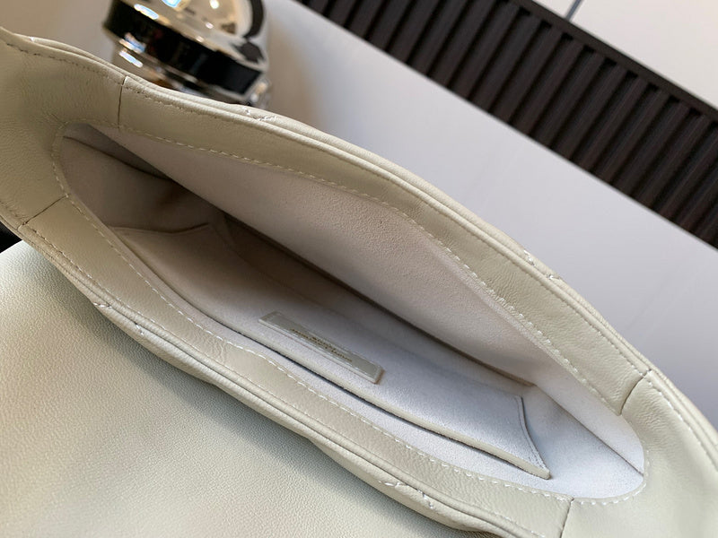 Amelia - YSL Bag - 3618