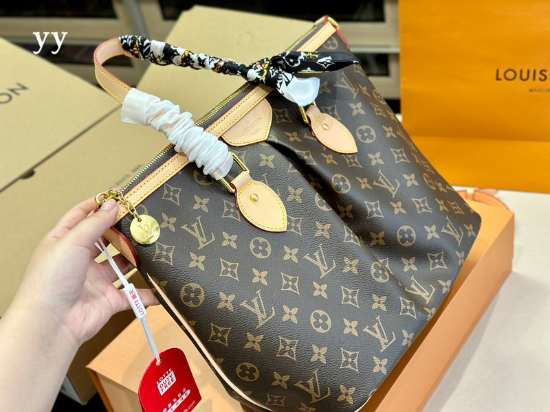 Amelia - LV Bags - 15000