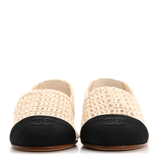 Amelia Knit Grosgrain Cap Toe CC Moccasin Loafers 35.5 Ivory Black
