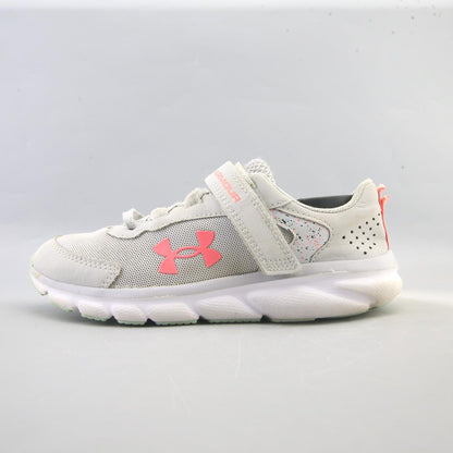 UNDER ARMOUR ASSERT 9