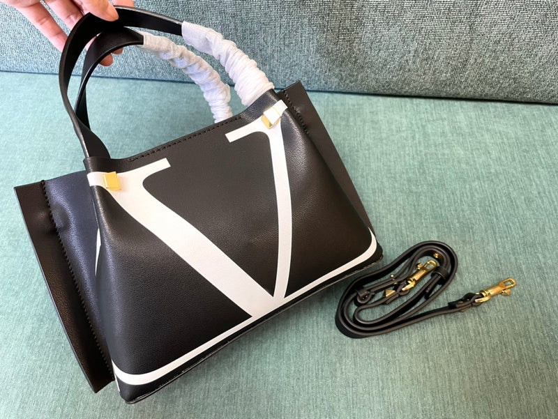 VAL LUXURY BAGS - FOR FASHION LOVERS  AFFORDABLE LUXURY BAGS- 1370