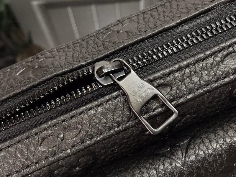 Fan Fashion Lu-Vi bags - 17638