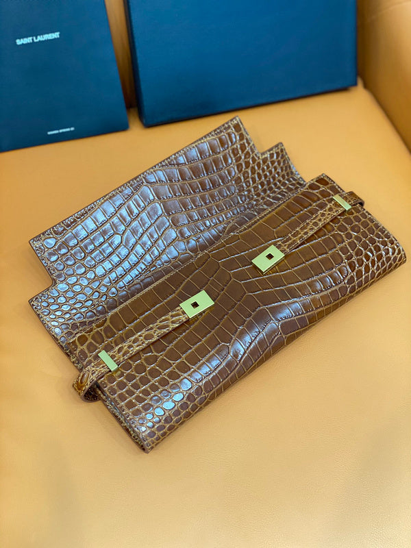 Amelia - YSL Bag - 2371
