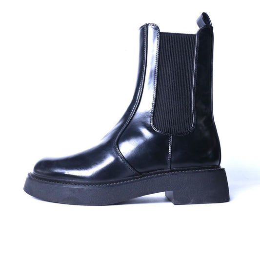 ZARA. .