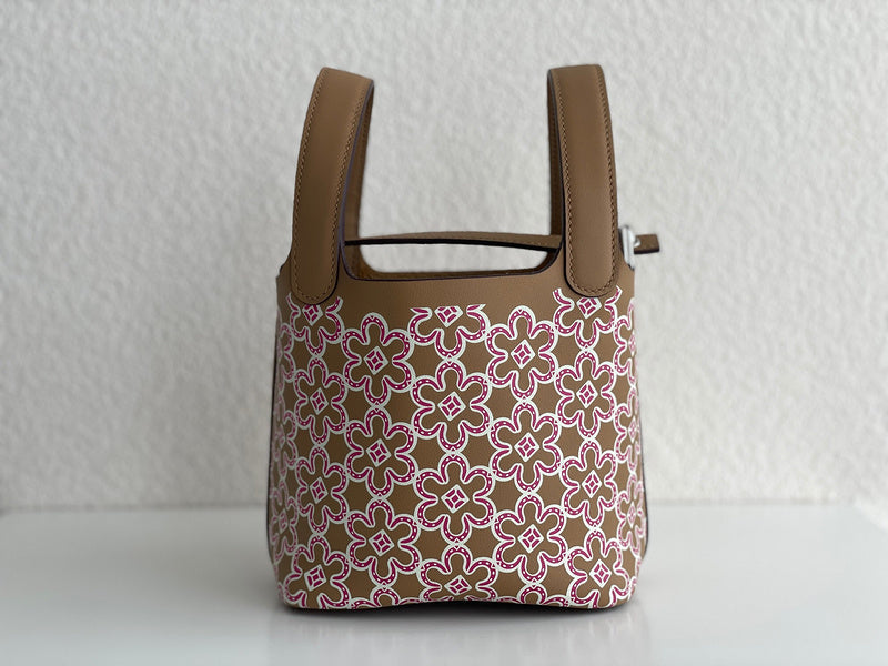 Amelia - HMS Bags - 1665