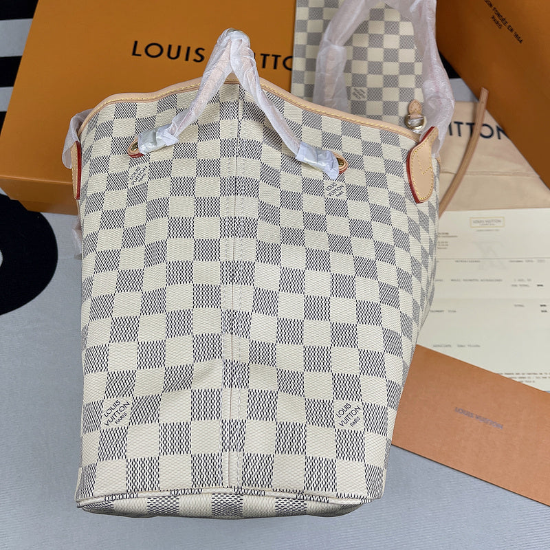 Fan Fashion Lu-Vi bags - 8103