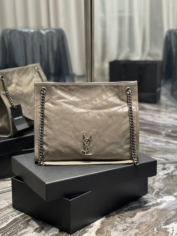 Amelia - YSL Bag - 3949