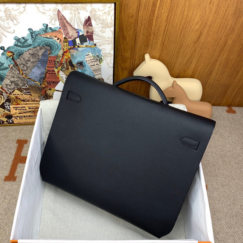 Amelia - HMS Bags - 1715