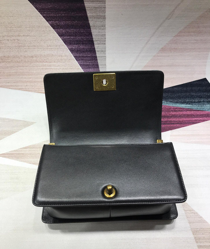 Wellow Bags - Chanel - Bags  - 351