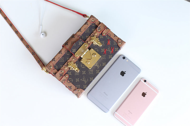 Fan Fashion Lu-Vi bags - 8220