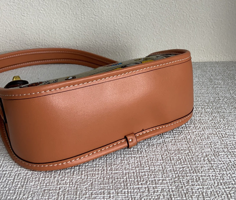 Amelia-i CAH Bags - 094