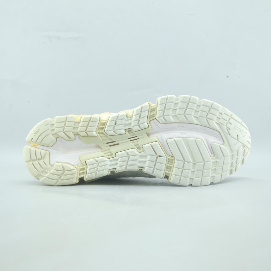 ASICS GEL QUANTUM 360 5
