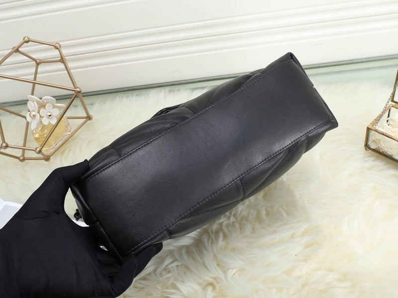 Amelia - YSL Bag - 3529