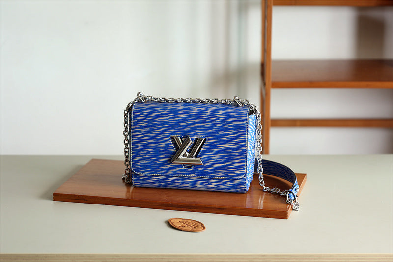 Fan Fashion Lu-Vi bags - 8496