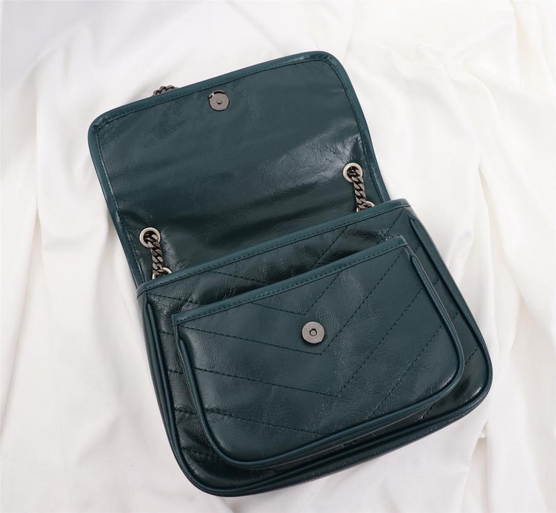Amelia - YSL Bag - 2640