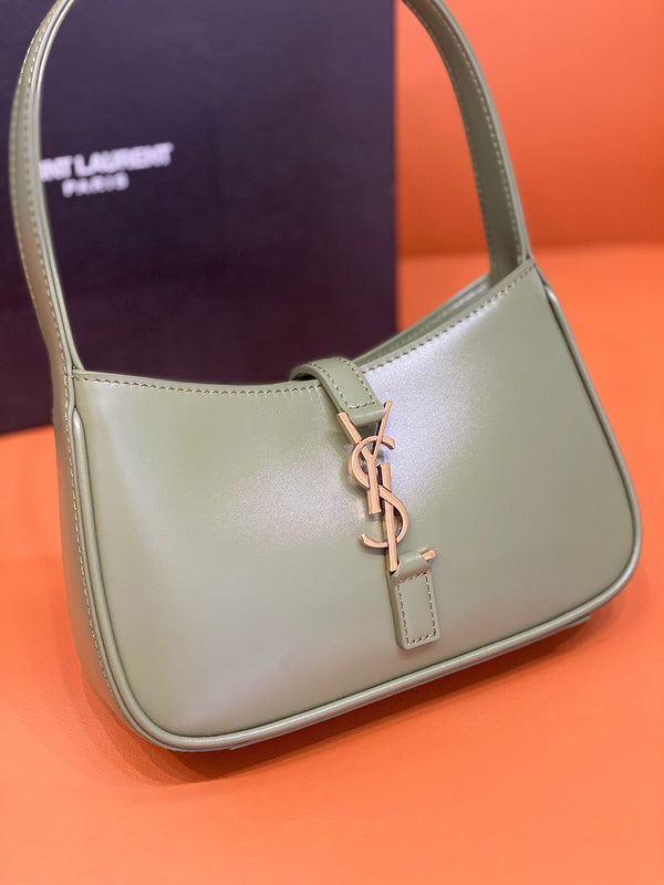 Amelia - YSL Bag - 1990