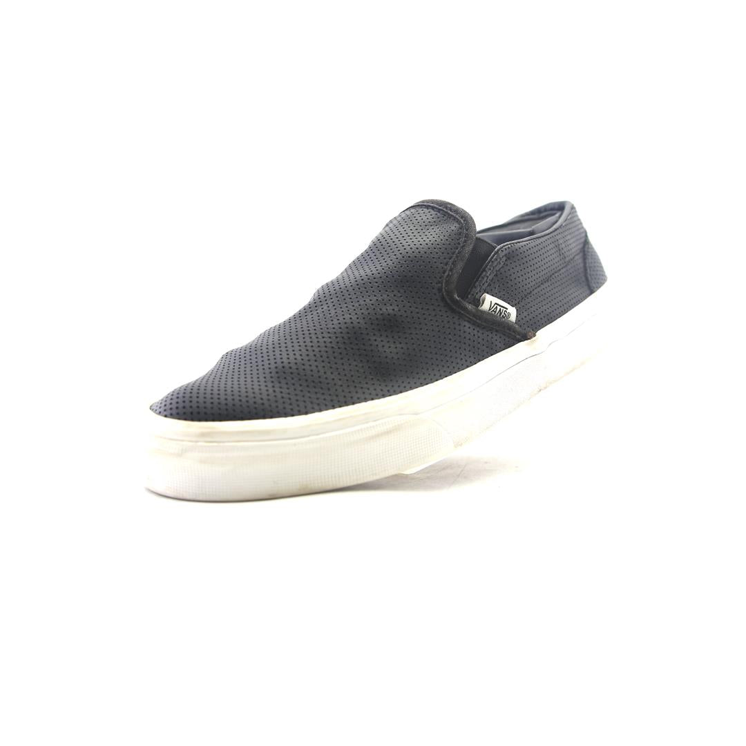 VANS  PERF LEATHER