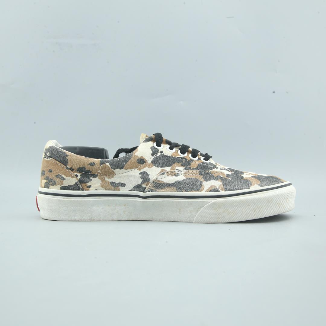 VANS AUTHENTIC