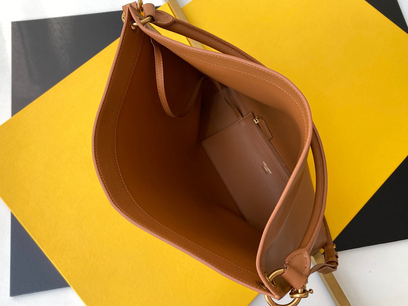 Amelia - YSL Bag - 3633