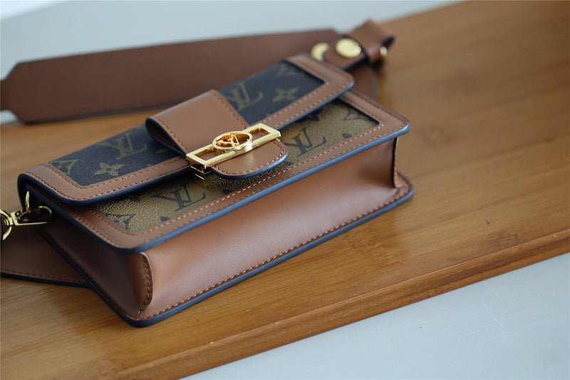 Fan Fashion Lu-Vi bags - 8146