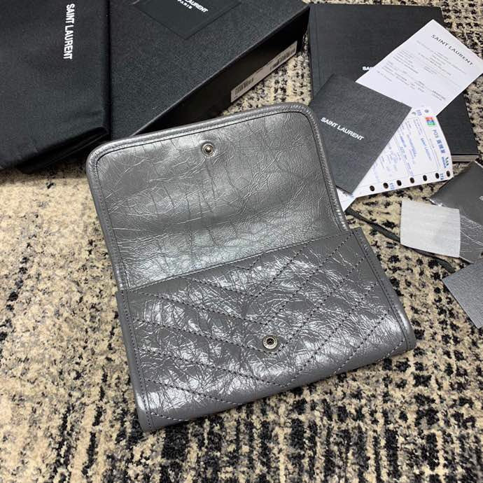 Amelia - YSL Bag - 3692