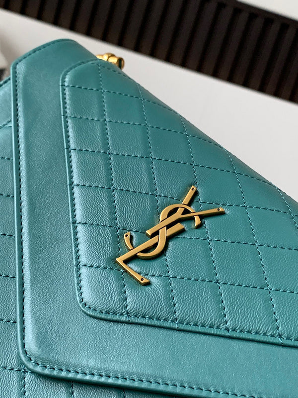 Amelia - YSL Bag - 4196