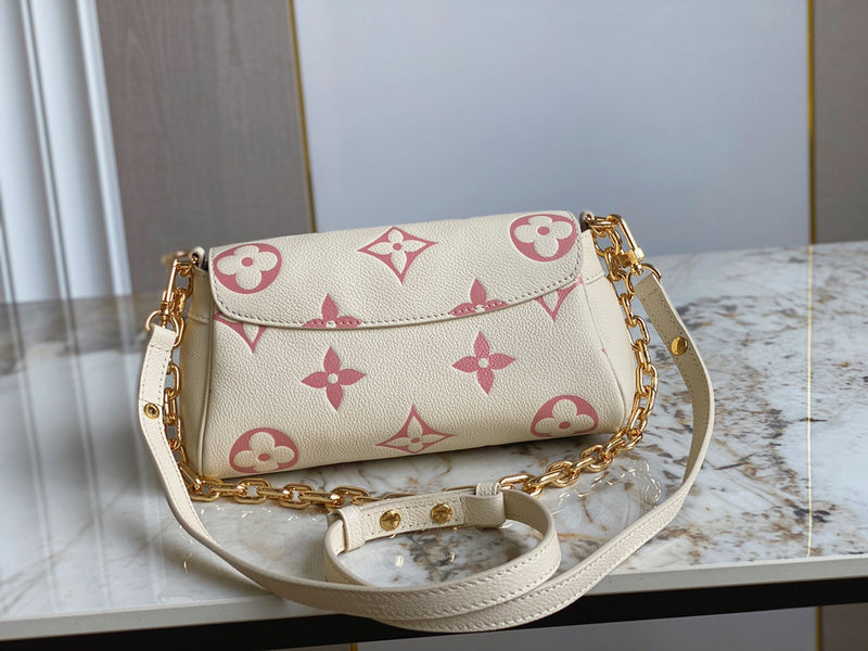 Amelia's Bag Gallery - LOV Bags - 695