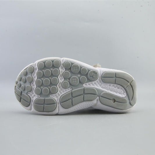 UNDER ARMOUR ASSERT 10