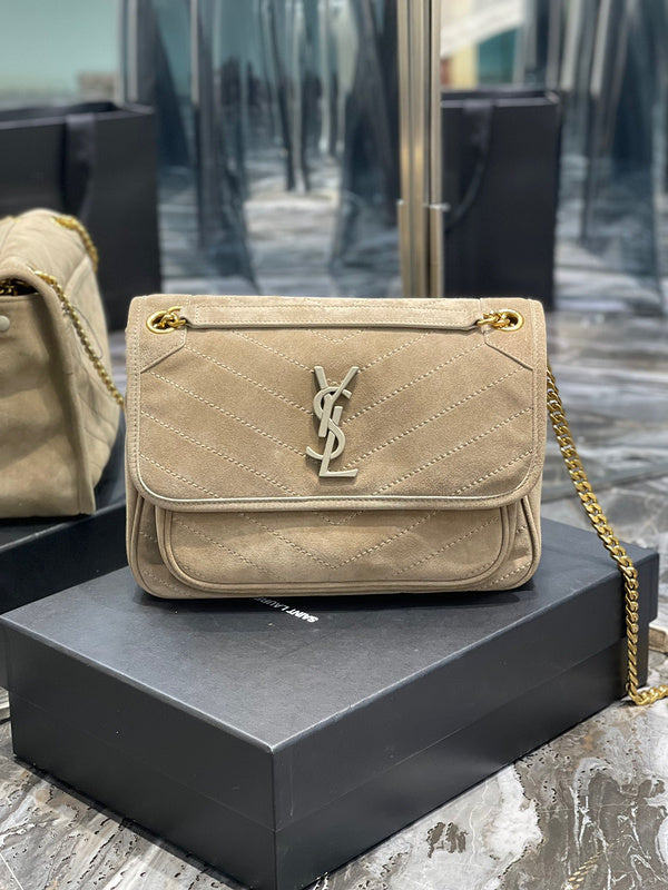 Amelia - YSL Bag - 3900